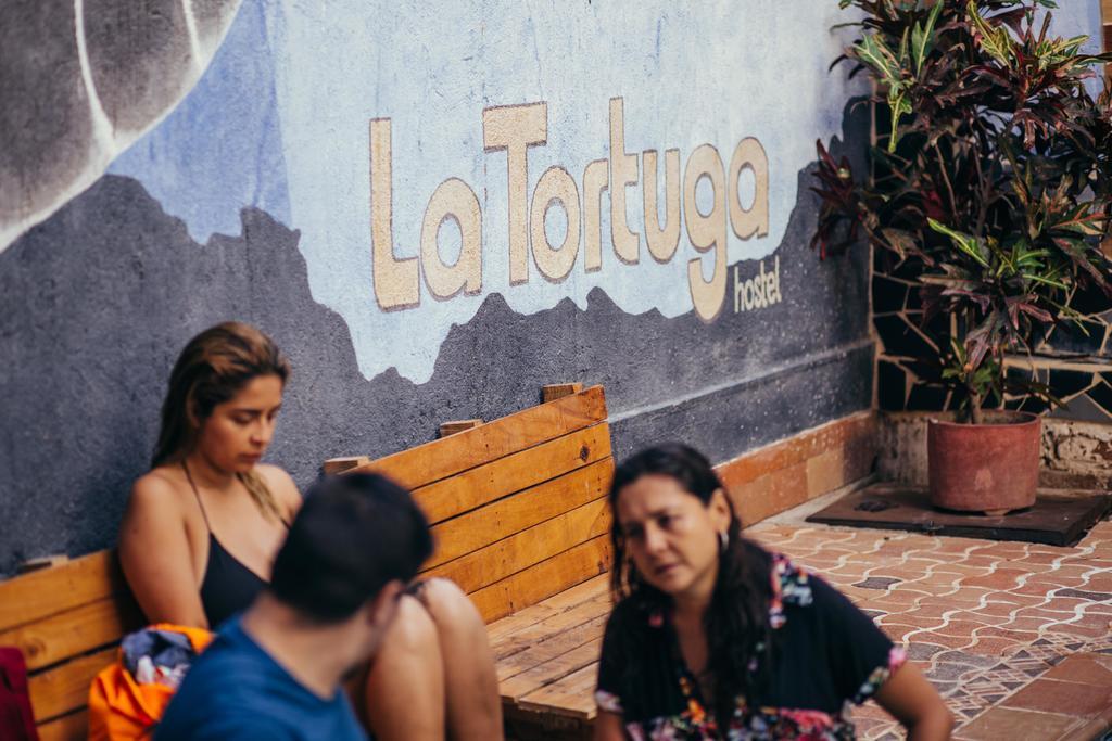 La Tortuga Hostel Taganga Exterior photo